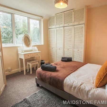 Maidstone Family Homes Upper Road Cottage ภายนอก รูปภาพ
