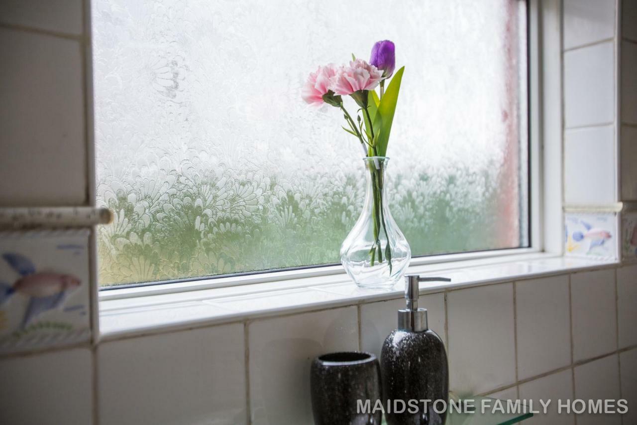 Maidstone Family Homes Upper Road Cottage ภายนอก รูปภาพ