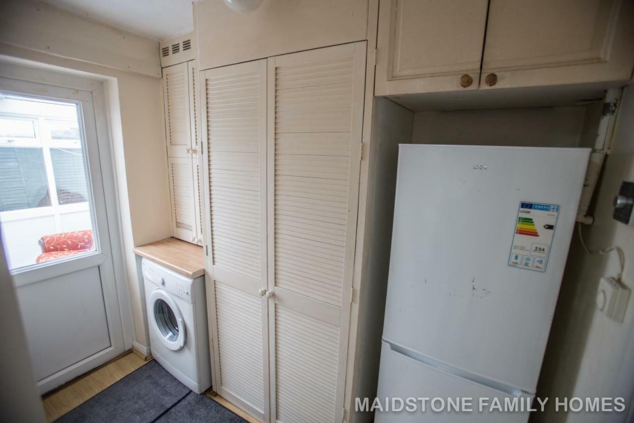 Maidstone Family Homes Upper Road Cottage ภายนอก รูปภาพ