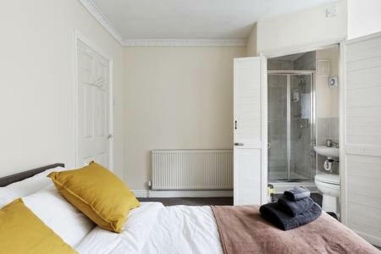 Maidstone Family Homes Upper Road Cottage ภายนอก รูปภาพ