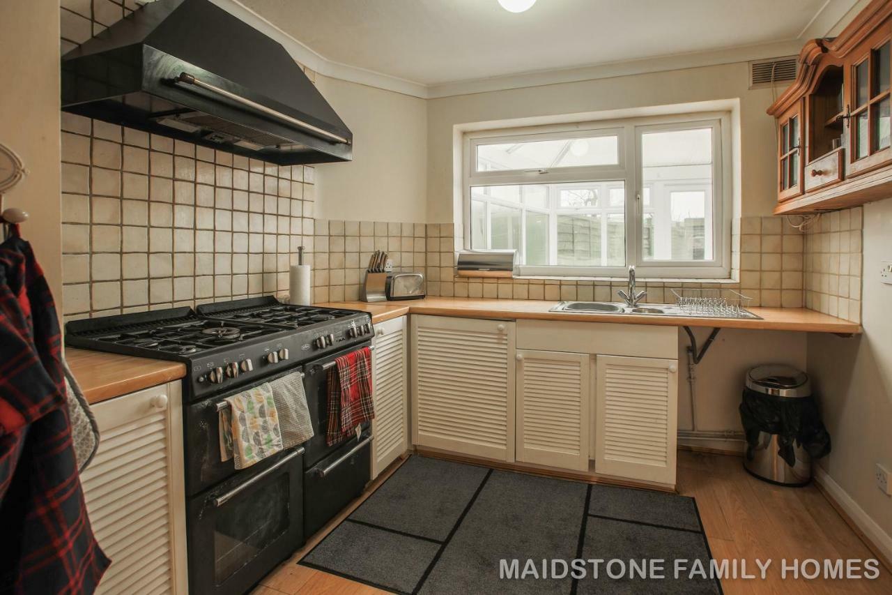 Maidstone Family Homes Upper Road Cottage ภายนอก รูปภาพ