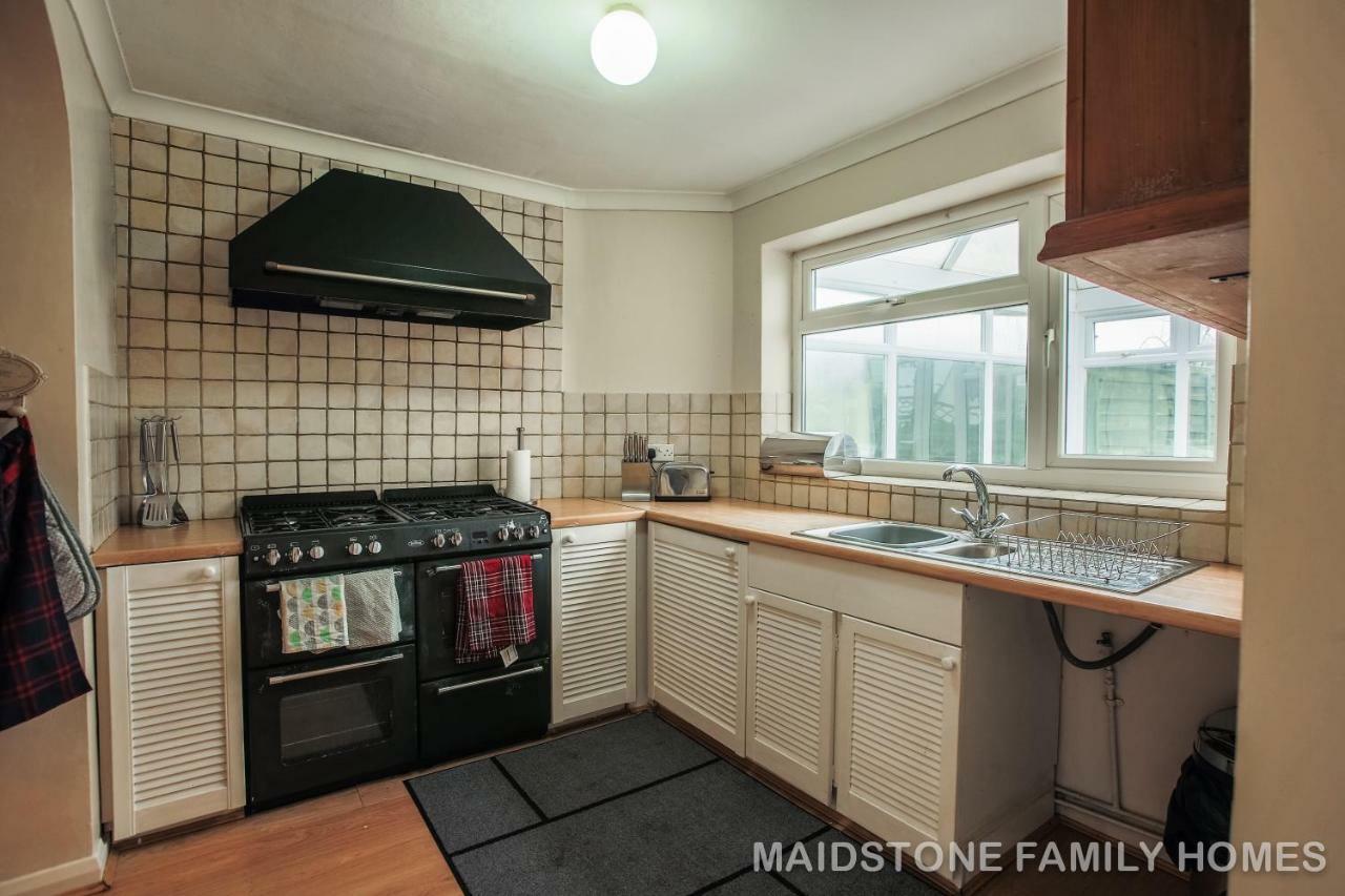 Maidstone Family Homes Upper Road Cottage ภายนอก รูปภาพ