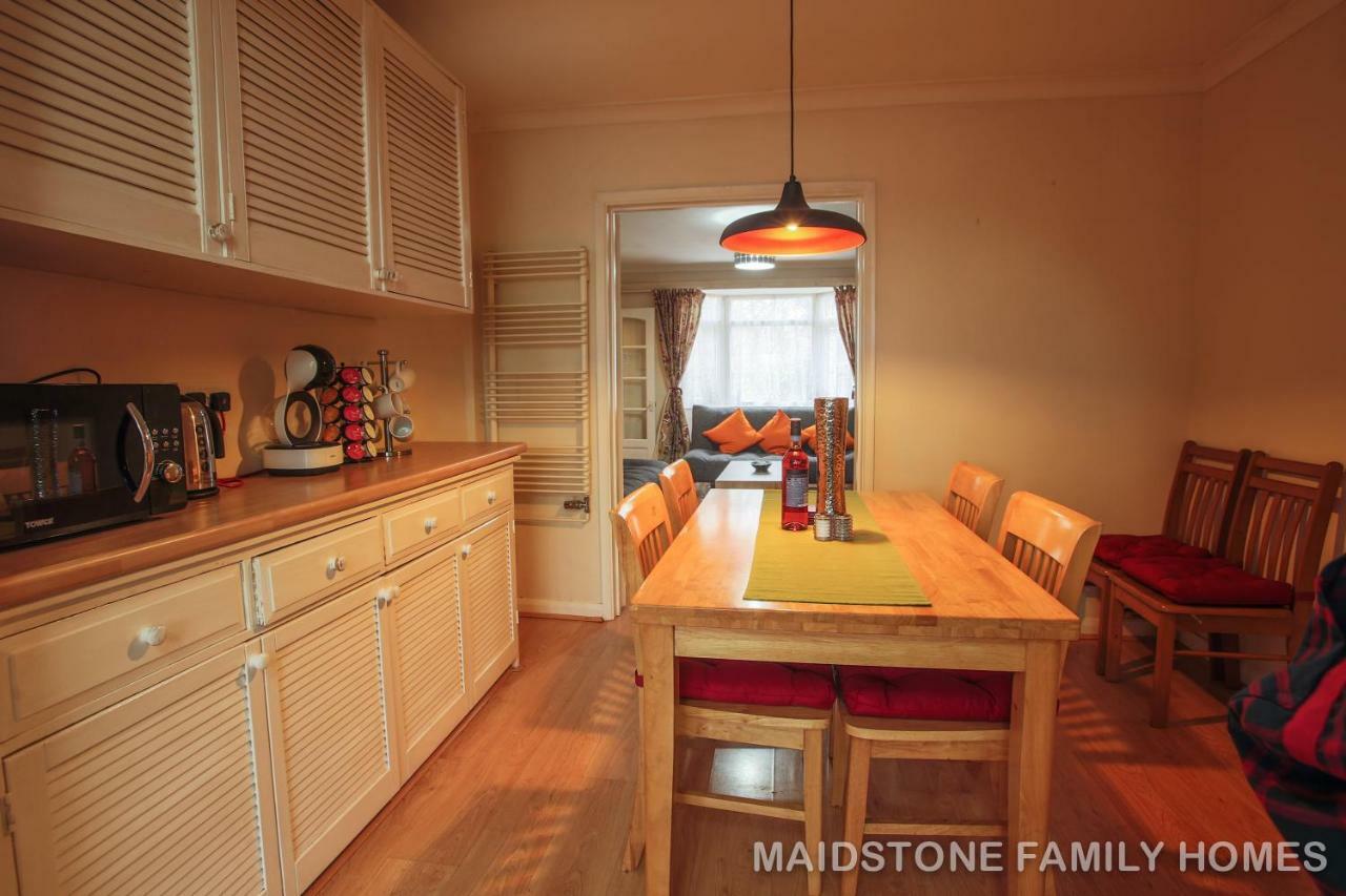 Maidstone Family Homes Upper Road Cottage ภายนอก รูปภาพ