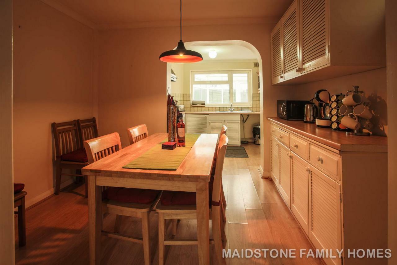 Maidstone Family Homes Upper Road Cottage ภายนอก รูปภาพ